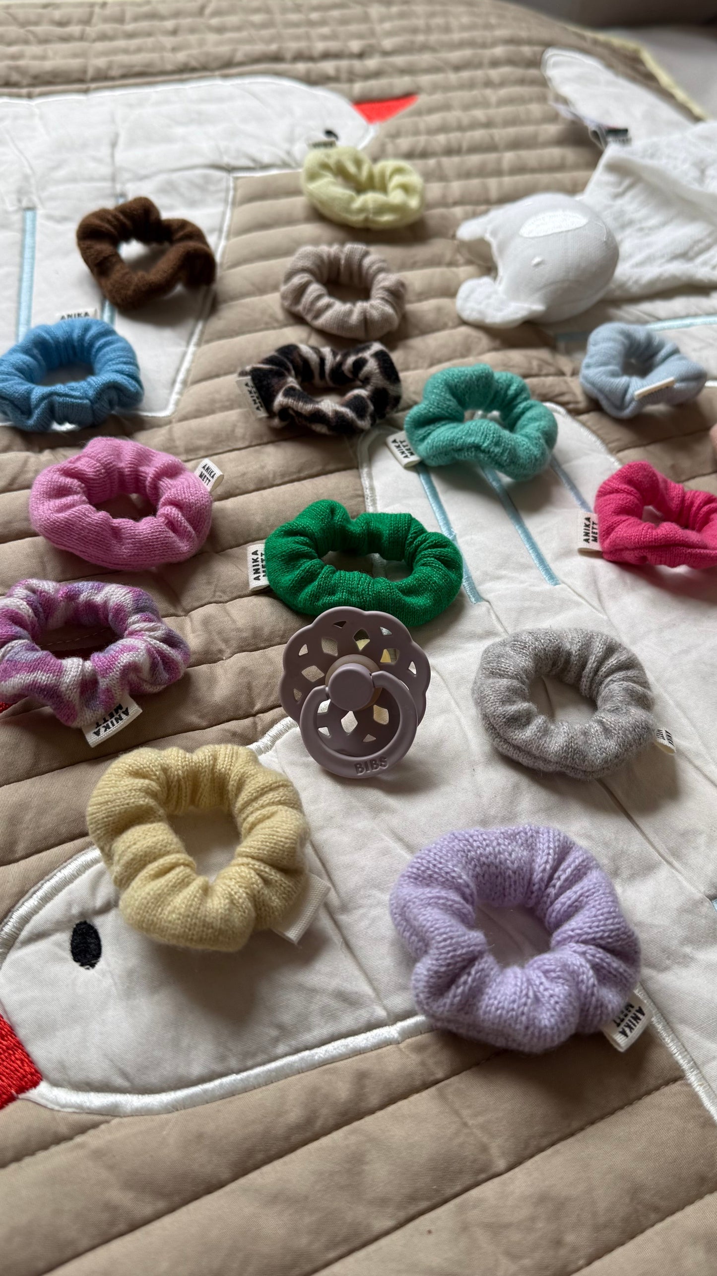 BABY SCRUNCHIE